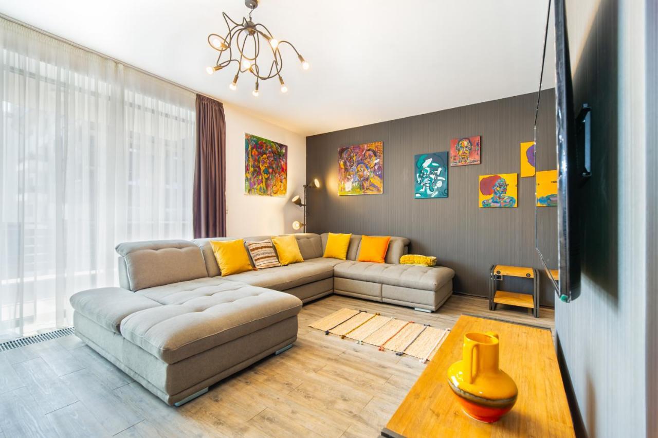 Art Gallery Apartment In Silver Mountain Poiana Brasov Ngoại thất bức ảnh